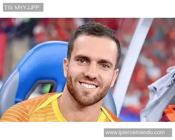 感动人心的足球明星故事与他们的无私奉献精神