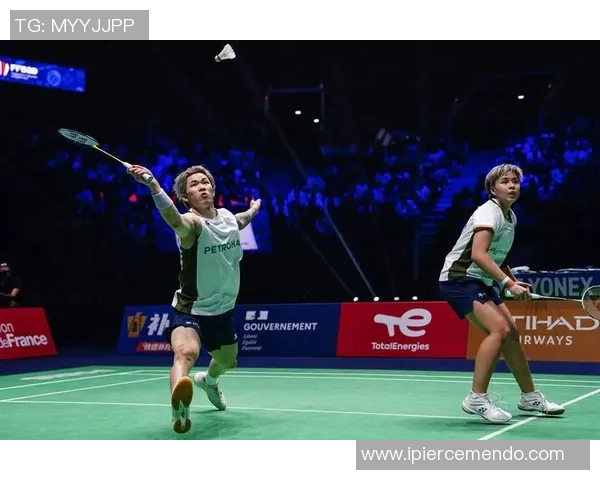 成都羽毛球队在世锦赛中的技术表现分析与点评