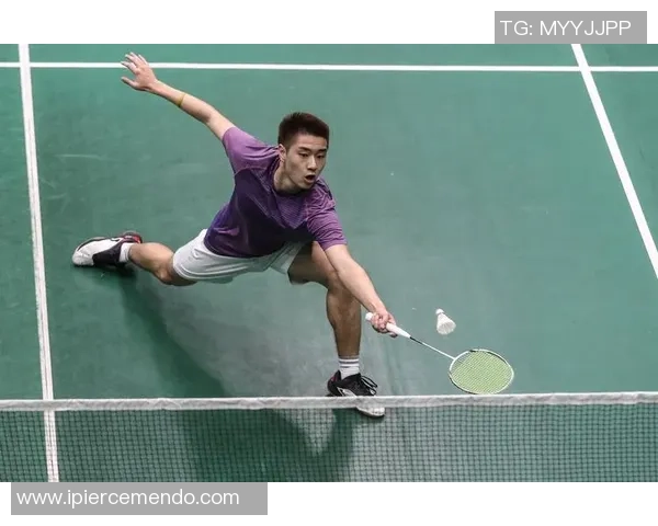 深圳羽毛球队团队协作的成功之道与训练心得分享 深圳羽毛球队团队协作的成功之道与训练心得分享